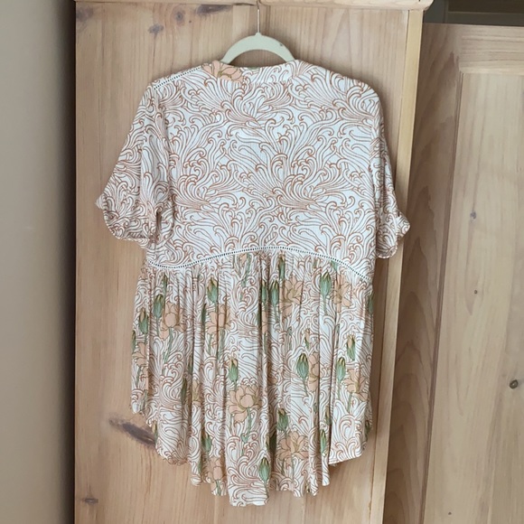 Anthropologie water lily tunic top - Picture 5 of 6